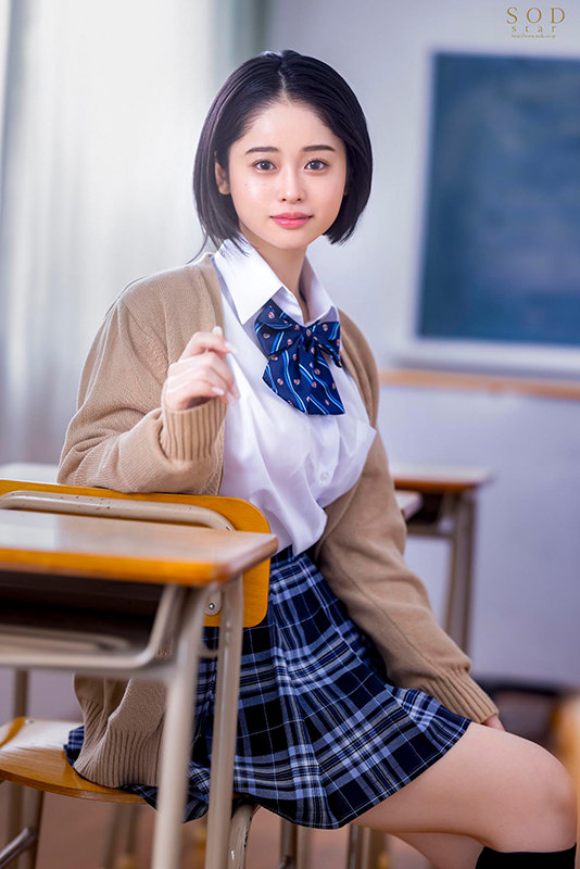 美装「どのコスプレで抜きたい?」 MINAMO 超大型新人 picture2