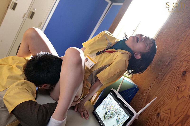 体の相性が最高なコンビニパート主婦Mさんとは休憩2時間のショートタイム密会でも最低3回は射精(だ)せる 宮島めい picture4