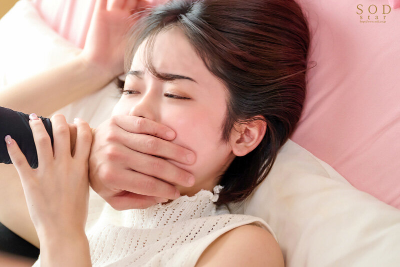デート×××。信頼していた同じ大学の映画サークルの男子たちに襲われて、喉奥まで何度もイラマチオされて、中出しされました… MINAMO picture6