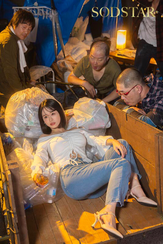 時間停止REC 超人気インフルエンサーがホームレスのキモおじにされていたSEXの一部始終 MINAMO picture2