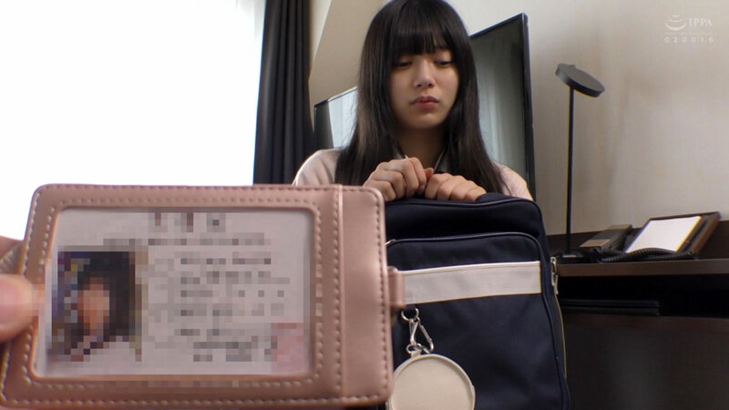 大人っぽい可愛らしさに甘い喘ぎ声 パイパンマ○コをオチ○ポ指導!【個人撮影】中出し・イラマ・ほぼ処女 かりん 北岡果林 picture1