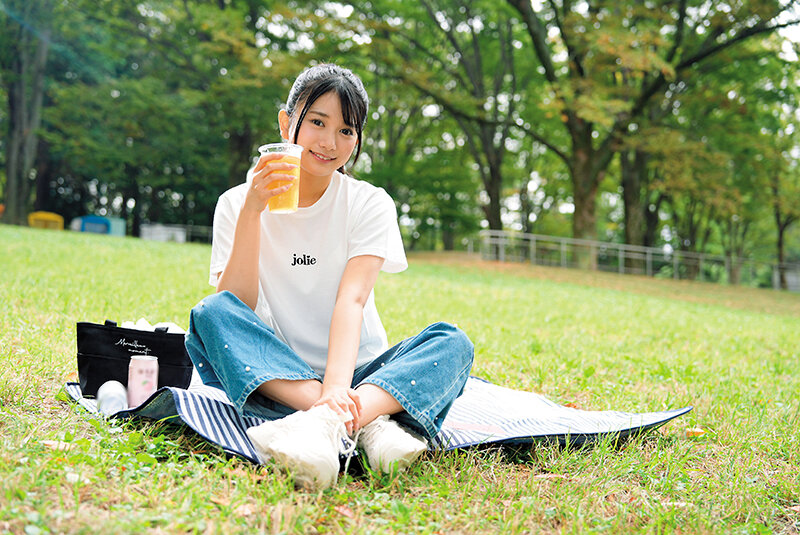 【夢幻調査隊】昼間の公園で一人でお酒を飲んでる女性急増!なぜか顔面偏差値Aランク【検証】話しを聞いてみた結果!みんなめちゃのんべえSEX好き判明! picture1