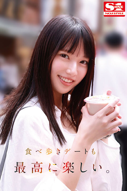 照れて、笑って、キスした後は自宅とホテルで激しく何度も求め合うお泊まりヤリまくり濃密デート 榊原萌 picture5
