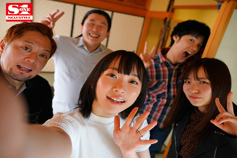 彼女の勤め先を僕は知らない。~社員旅行で泥●し同僚に一晩中ハメられ続けた僕の妻~ 架乃ゆら picture1